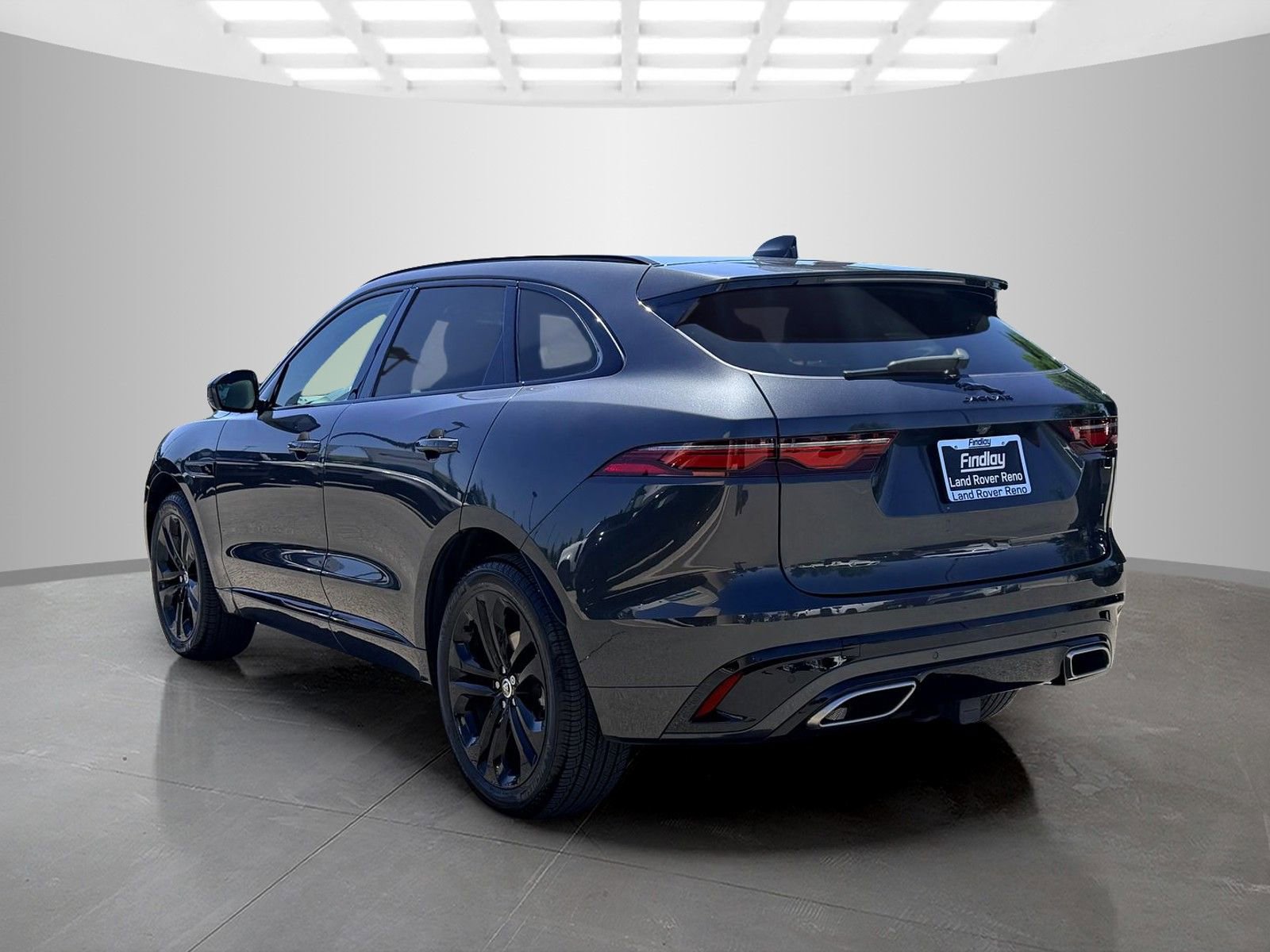 Used 2025 Jaguar F-PACE R-Dynamic S AWD/4WD image 7