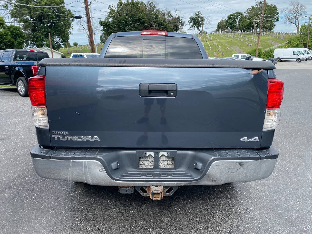 Used 2010 Toyota Tundra 4x4 Double Cab image 4
