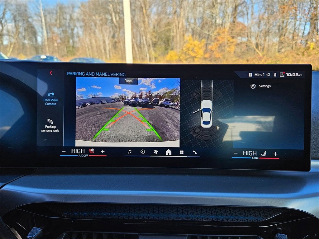 Used 2025 BMW M240i xDrive Coupe image 16