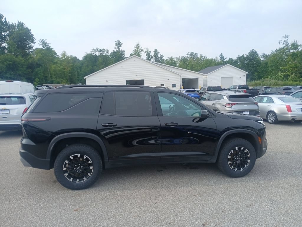 Used 2024 Chevrolet Traverse Z71 AWD/4WD image 7