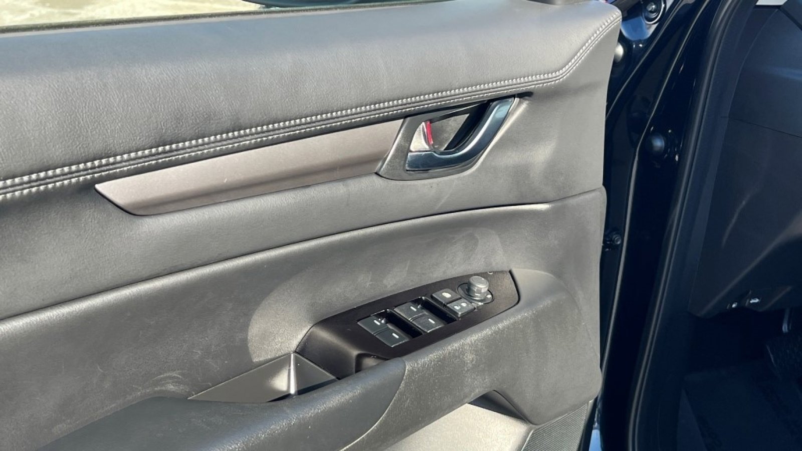 Used 2023 MAZDA CX-5 AWD 2.5 S w/ Preferred Package image 15