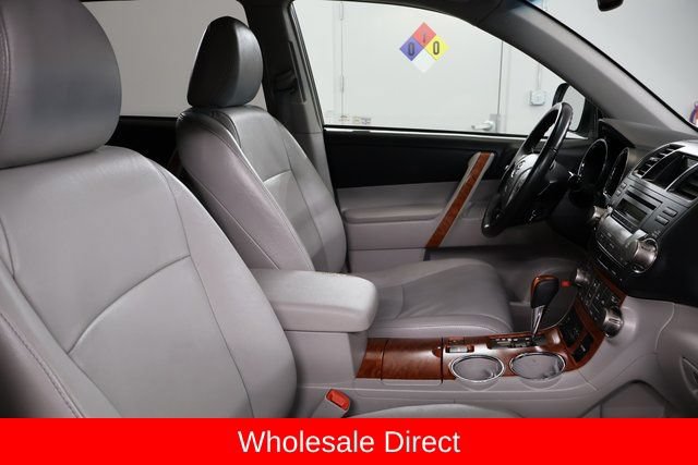 Used 2010 Toyota Highlander Limited AWD/4WD image 26
