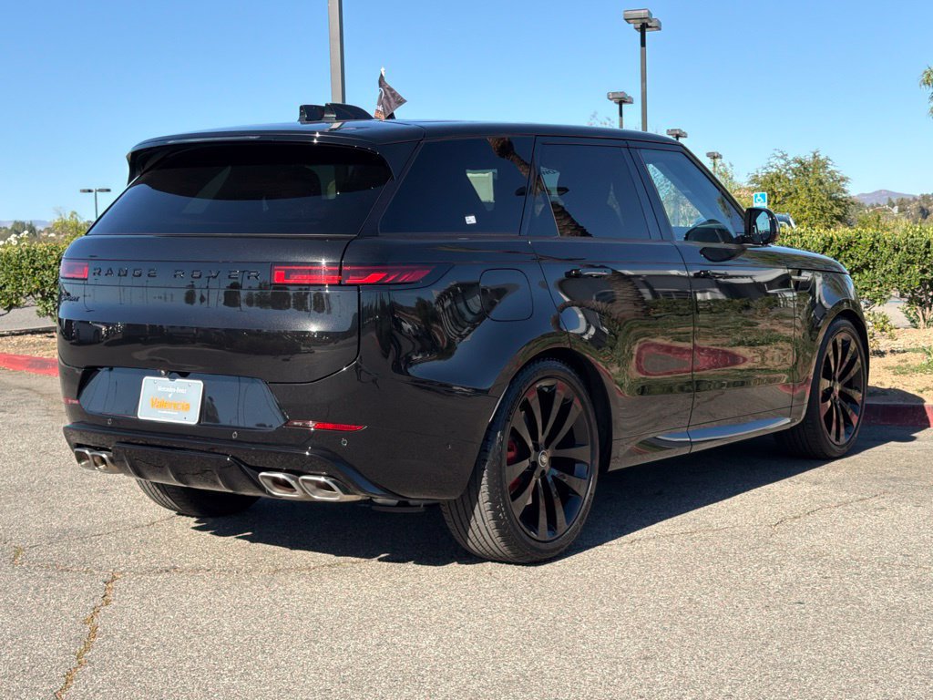 Used 2025 Land Rover Range Rover Sport Dynamic SE AWD/4WD image 8