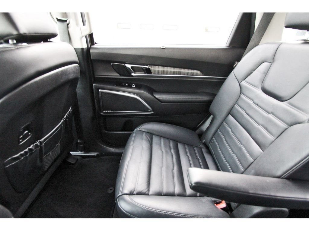 Used 2024 Kia Telluride SX Prestige AWD/4WD image 13