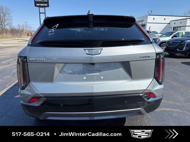 Certified 2025 Cadillac Optiq Sport 2 w/ LPO, Floor Liner Package image 8