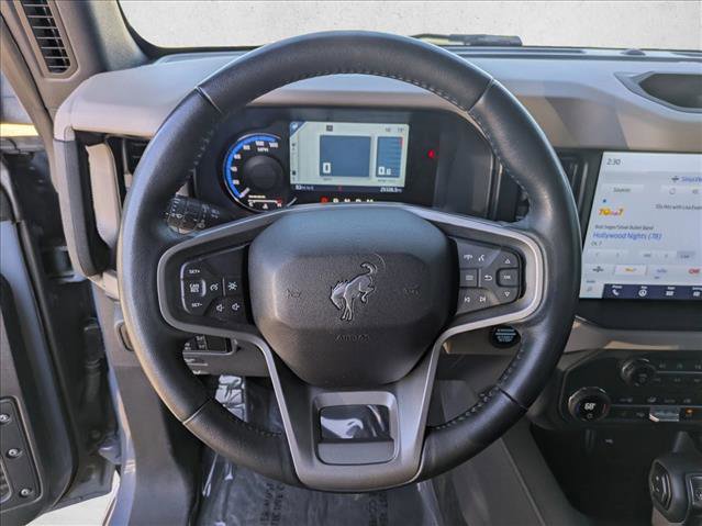 Used 2023 Ford Bronco Wildtrak image 11