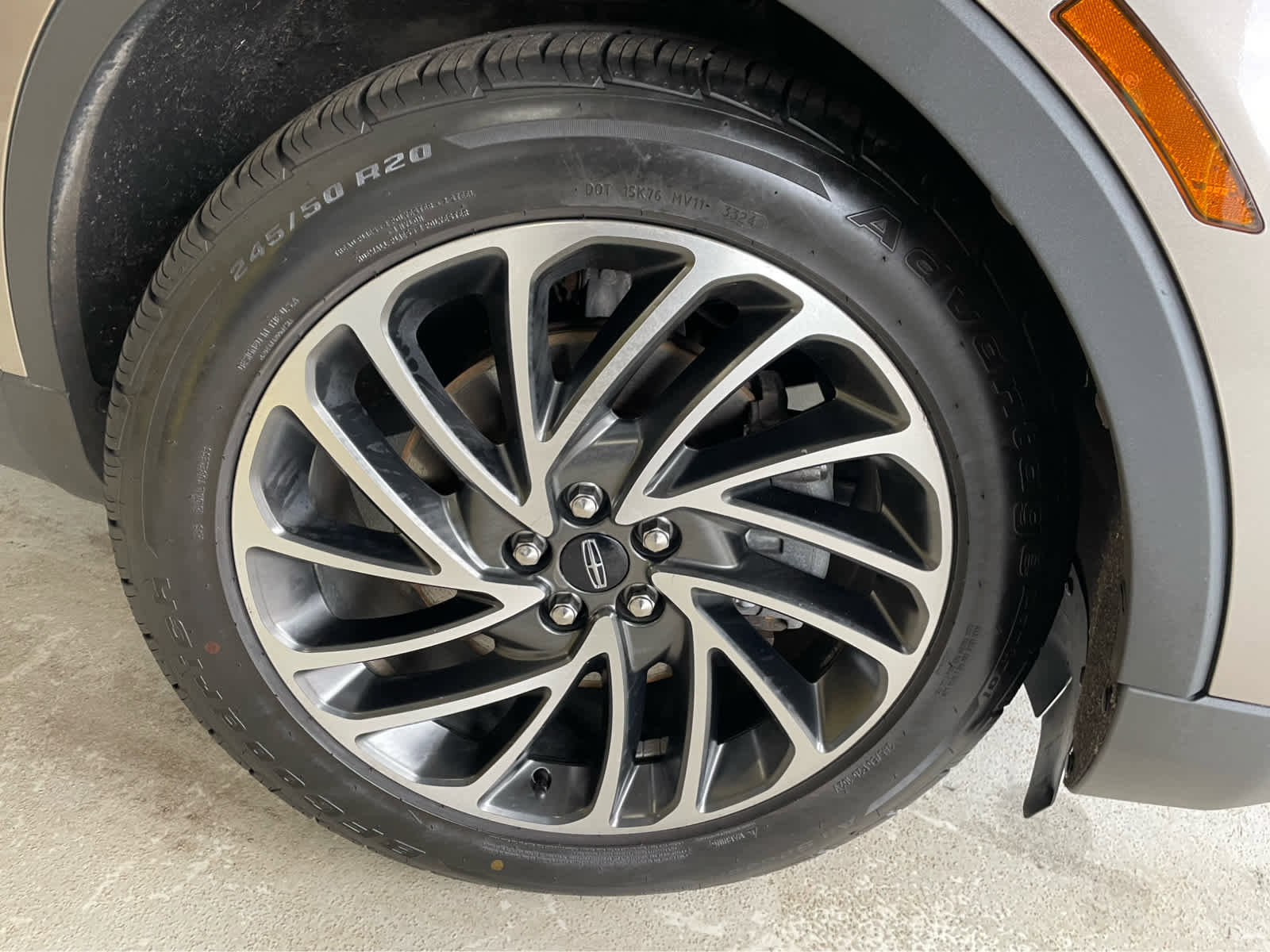 Used 2020 Lincoln Nautilus Reserve w/ Cargo Utility Package AWD/4WD image 56