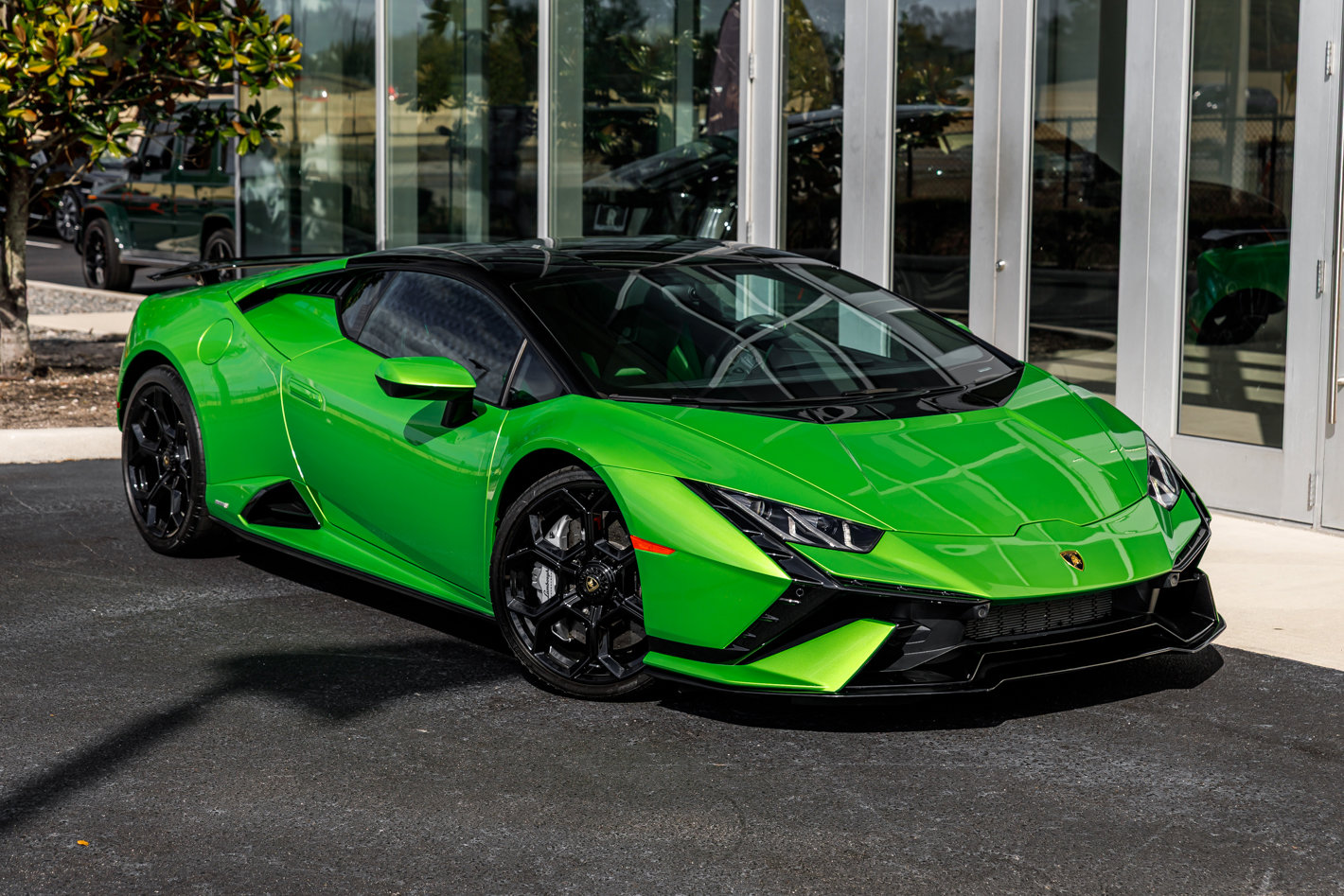 Used 2023 Lamborghini Huracan Tecnica image 42