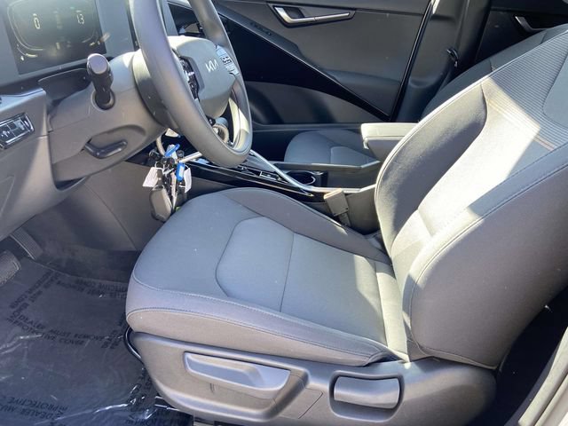New 2025 Kia Niro LX FWD image 10