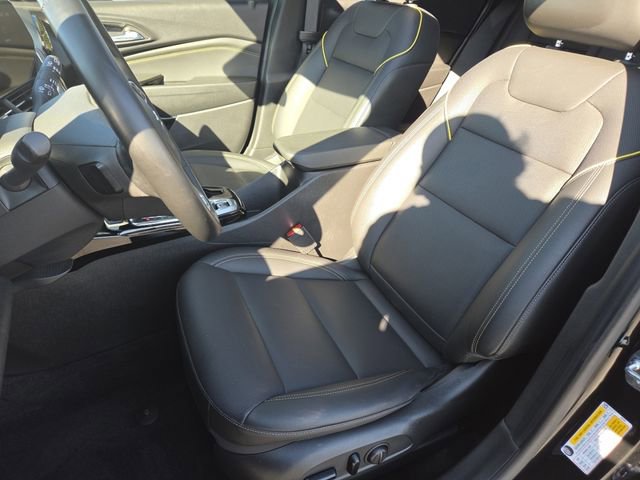 Certified 2024 Chevrolet Trax ACTIV w/ Sunroof Package image 33