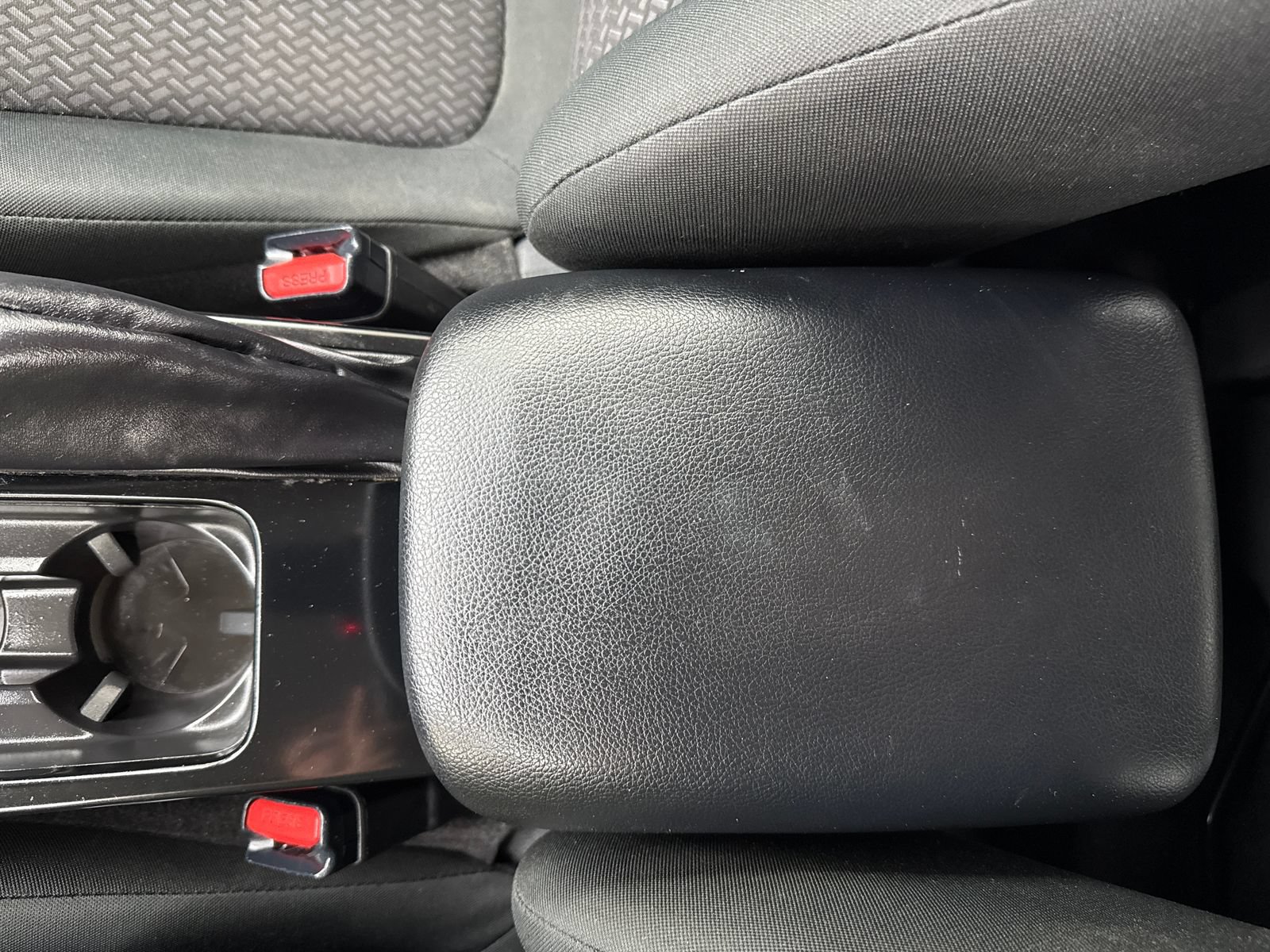 Used 2018 Mitsubishi Eclipse Cross ES FWD image 30