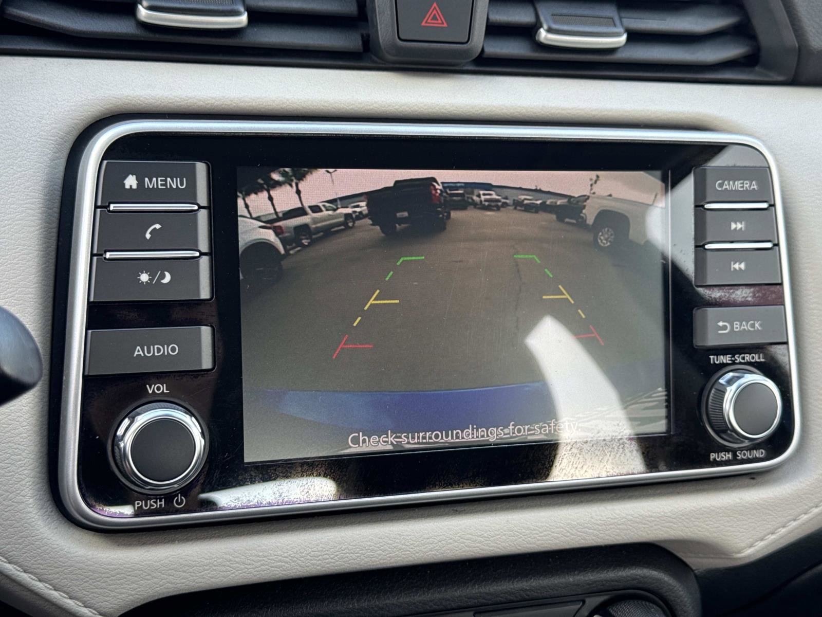 Used 2021 Nissan Versa SV image 17