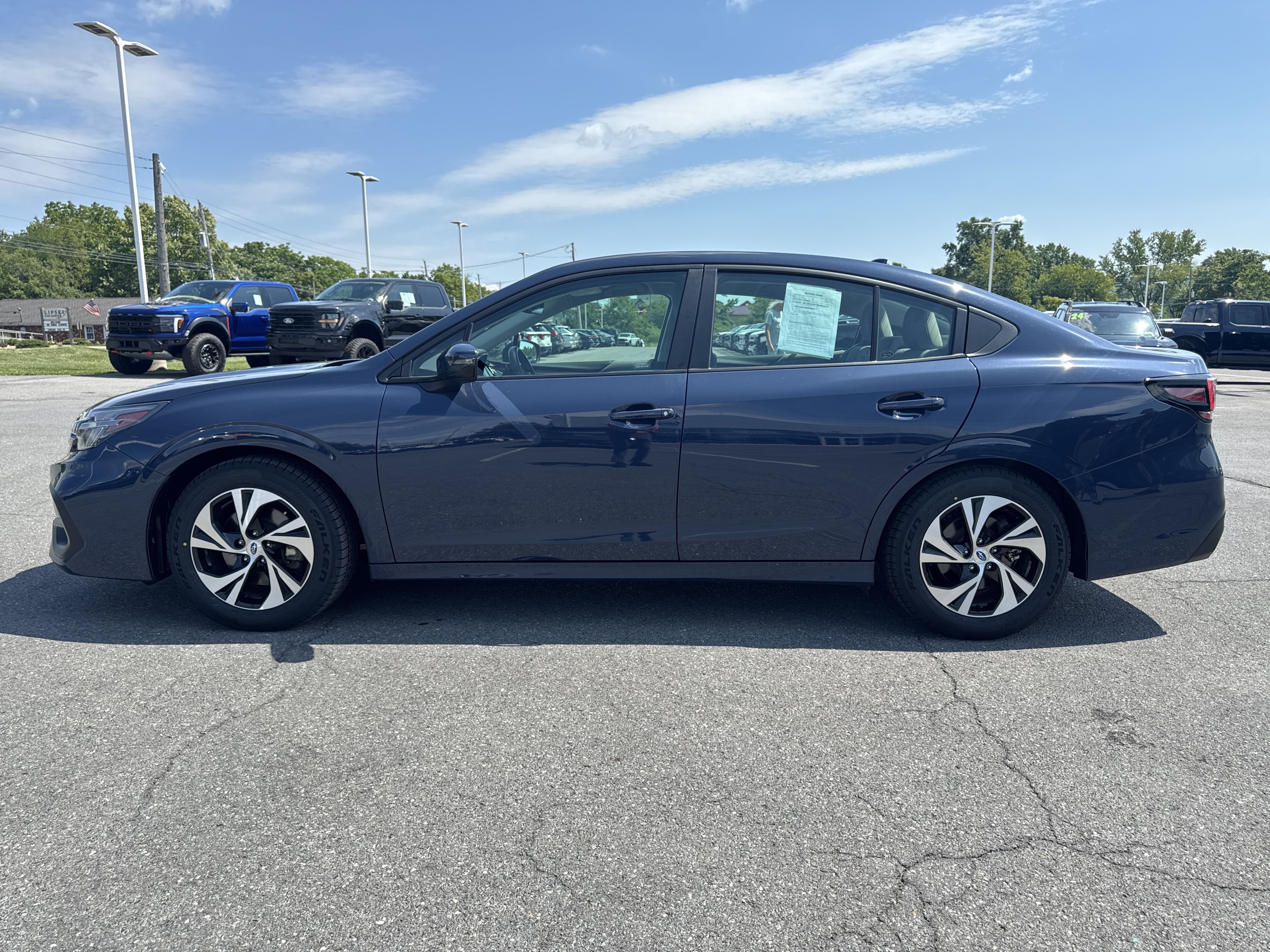 Used 2025 Subaru Legacy Premium AWD/4WD image 7