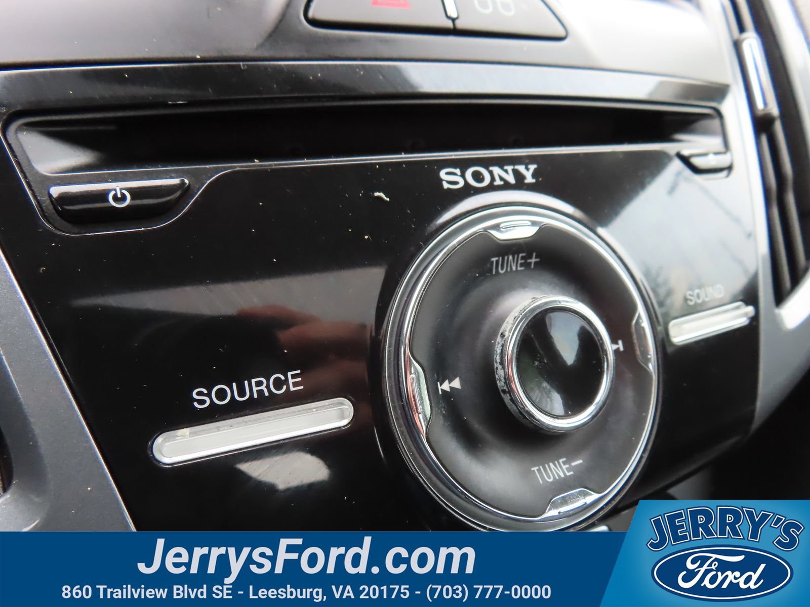 Used 2012 Ford Focus Titanium FWD image 26