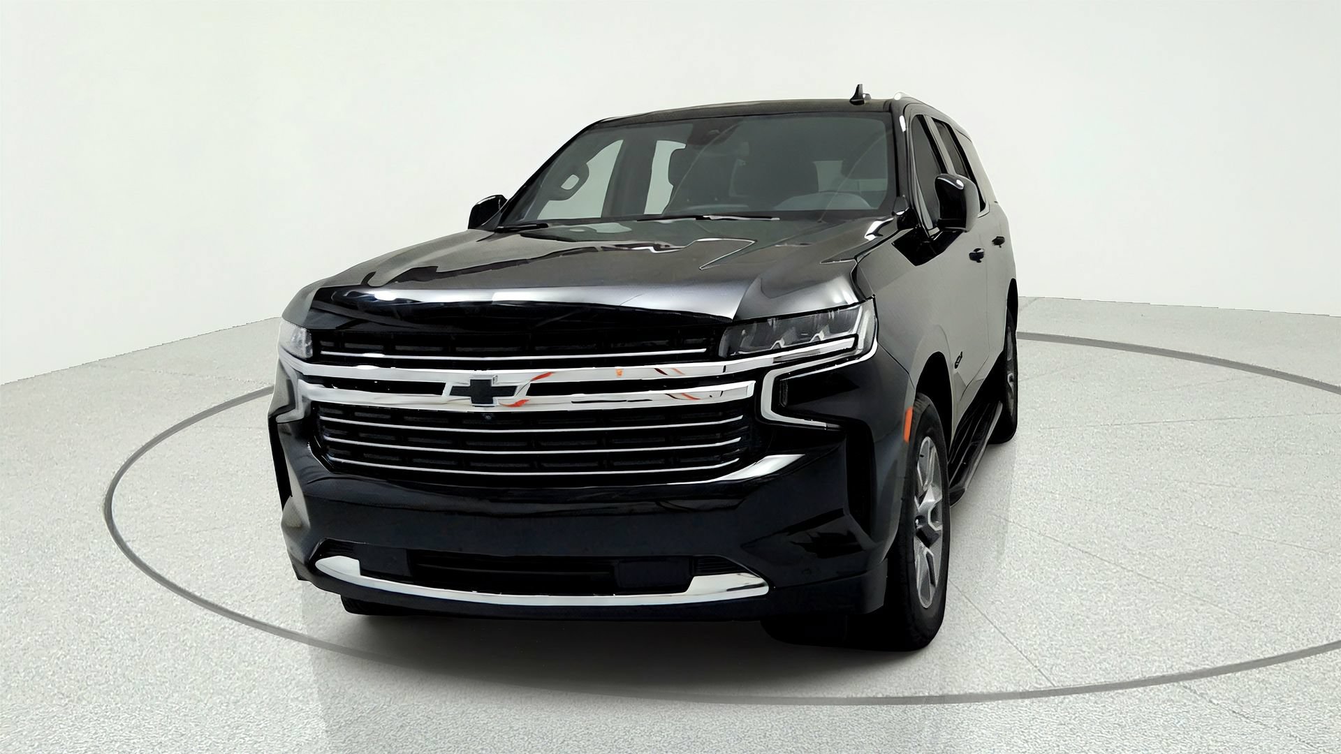 Certified 2023 Chevrolet Tahoe LT w/ Luxury Package AWD/4WD image 8