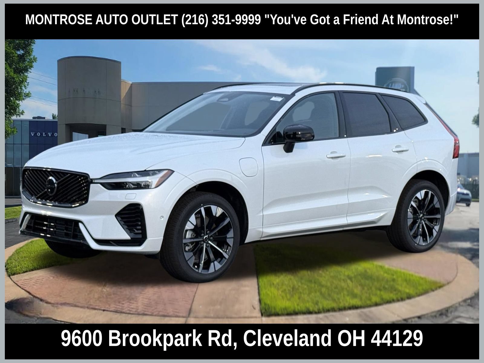 New 2026 Volvo XC60 T8 Plus w/ Climate Package PRO AWD/4WD image 1