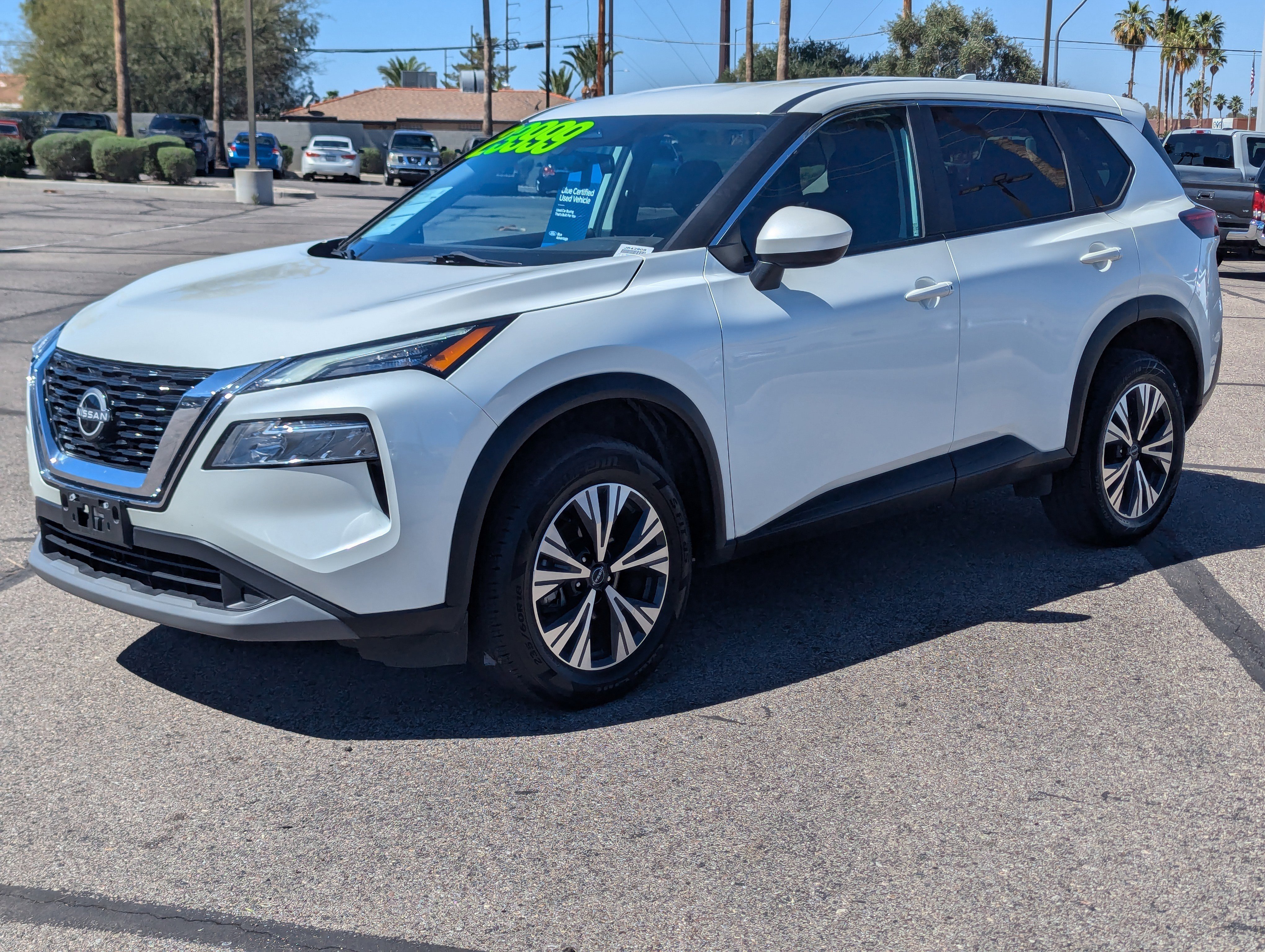 Used 2023 Nissan Rogue SV image 5