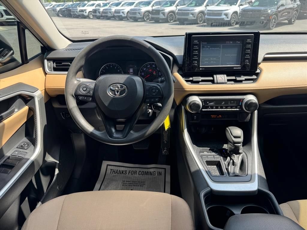 Used 2020 Toyota RAV4 LE FWD image 12