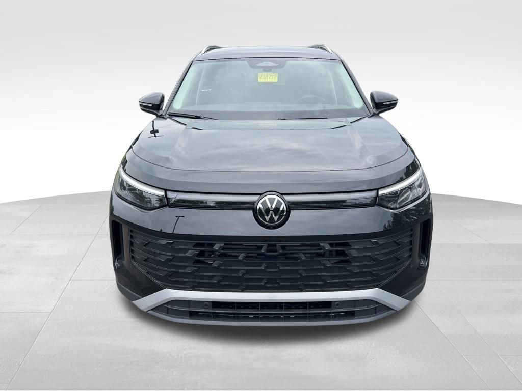 New 2026 Volkswagen Tiguan S FWD image 3