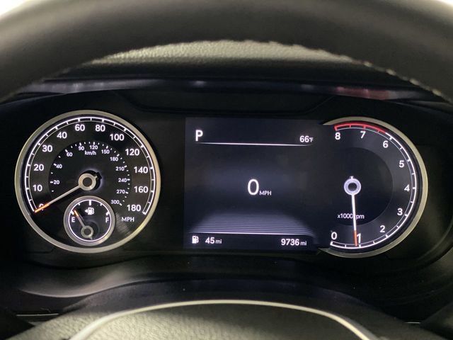 Used 2023 Genesis G70 2.0T image 17