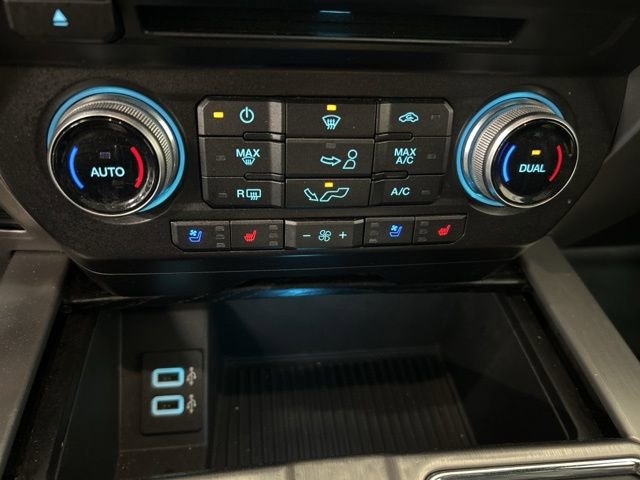 Used 2018 Ford F150 Platinum w/ Equipment Group 701A Luxury image 15
