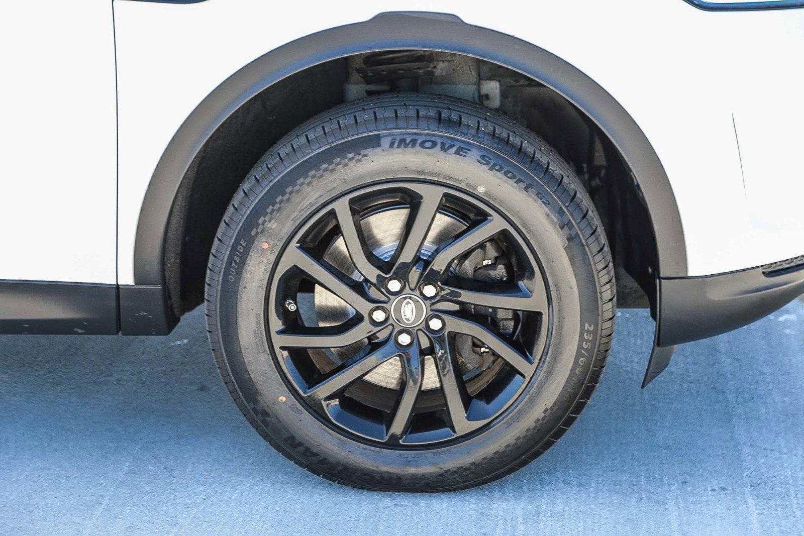 Used 2020 Land Rover Discovery Sport AWD/4WD image 10