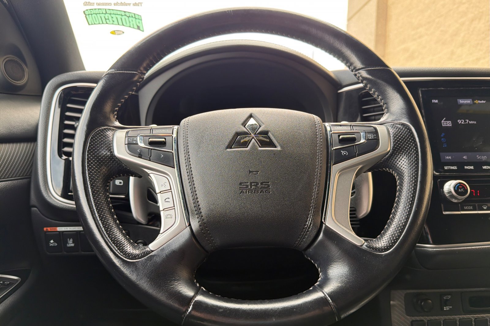 Used 2020 Mitsubishi Outlander SEL image 23