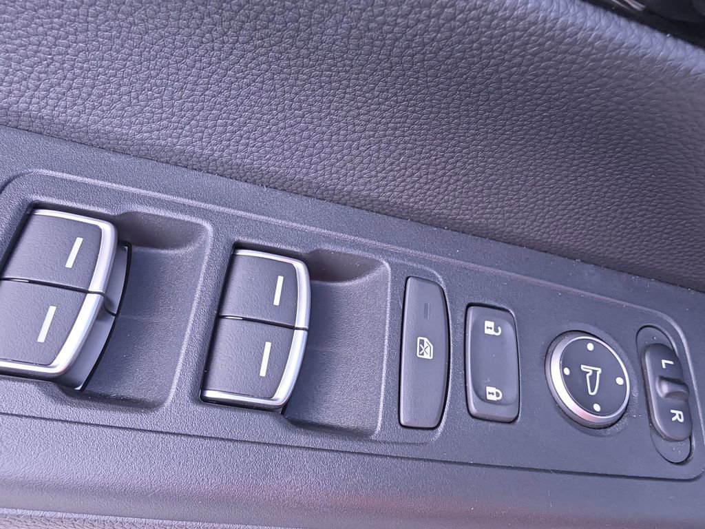 Used 2023 Honda CR-V Sport Touring image 32