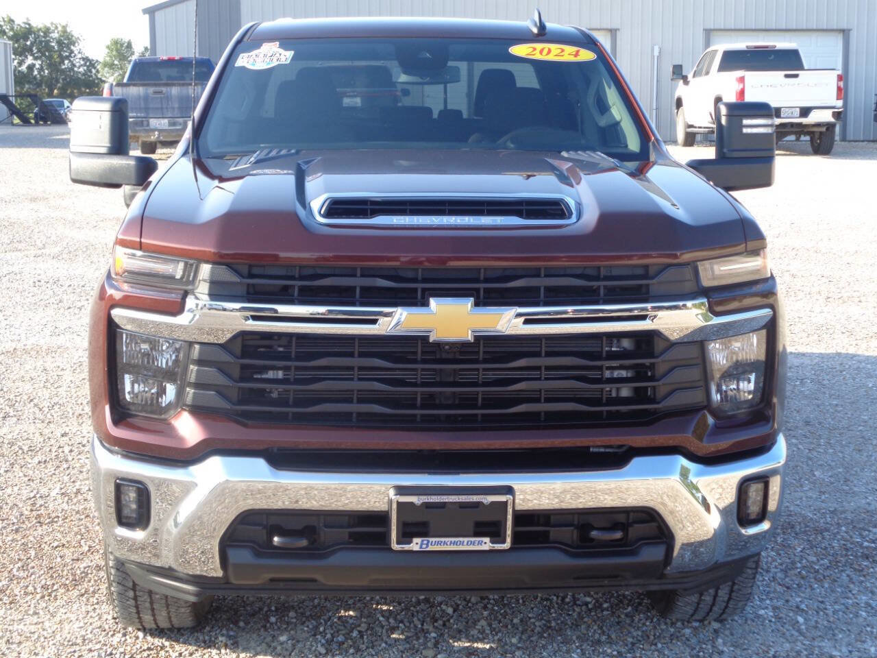 Used 2024 Chevrolet Silverado 2500 LT w/ Texas Edition image 4