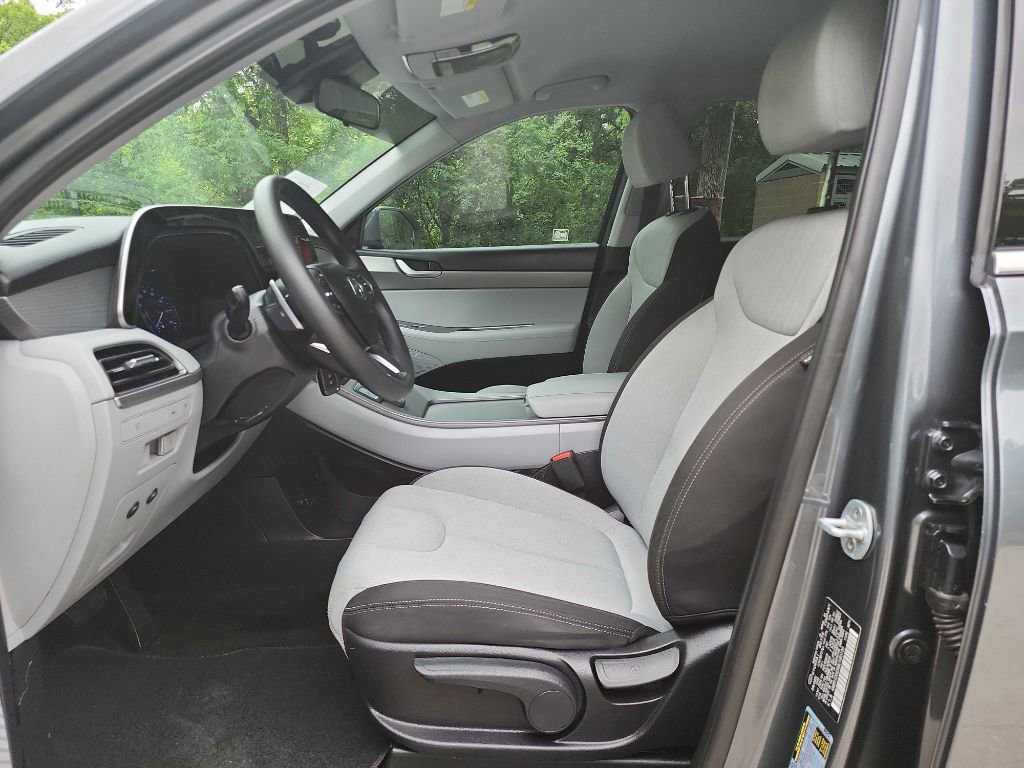 Used 2021 Hyundai Palisade SE AWD/4WD image 15