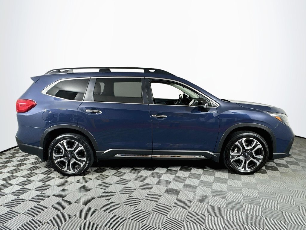 Used 2024 Subaru Ascent Touring AWD/4WD image 8