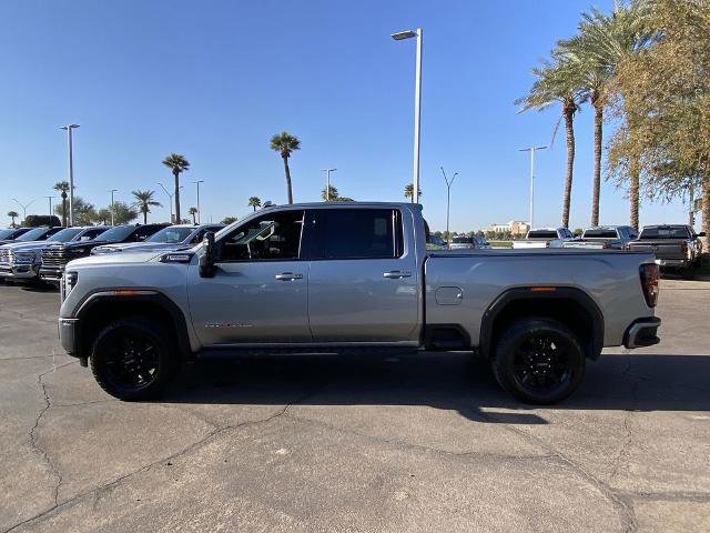 Used 2024 GMC Sierra 2500 AT4 w/ AT4 Preferred Package image 4