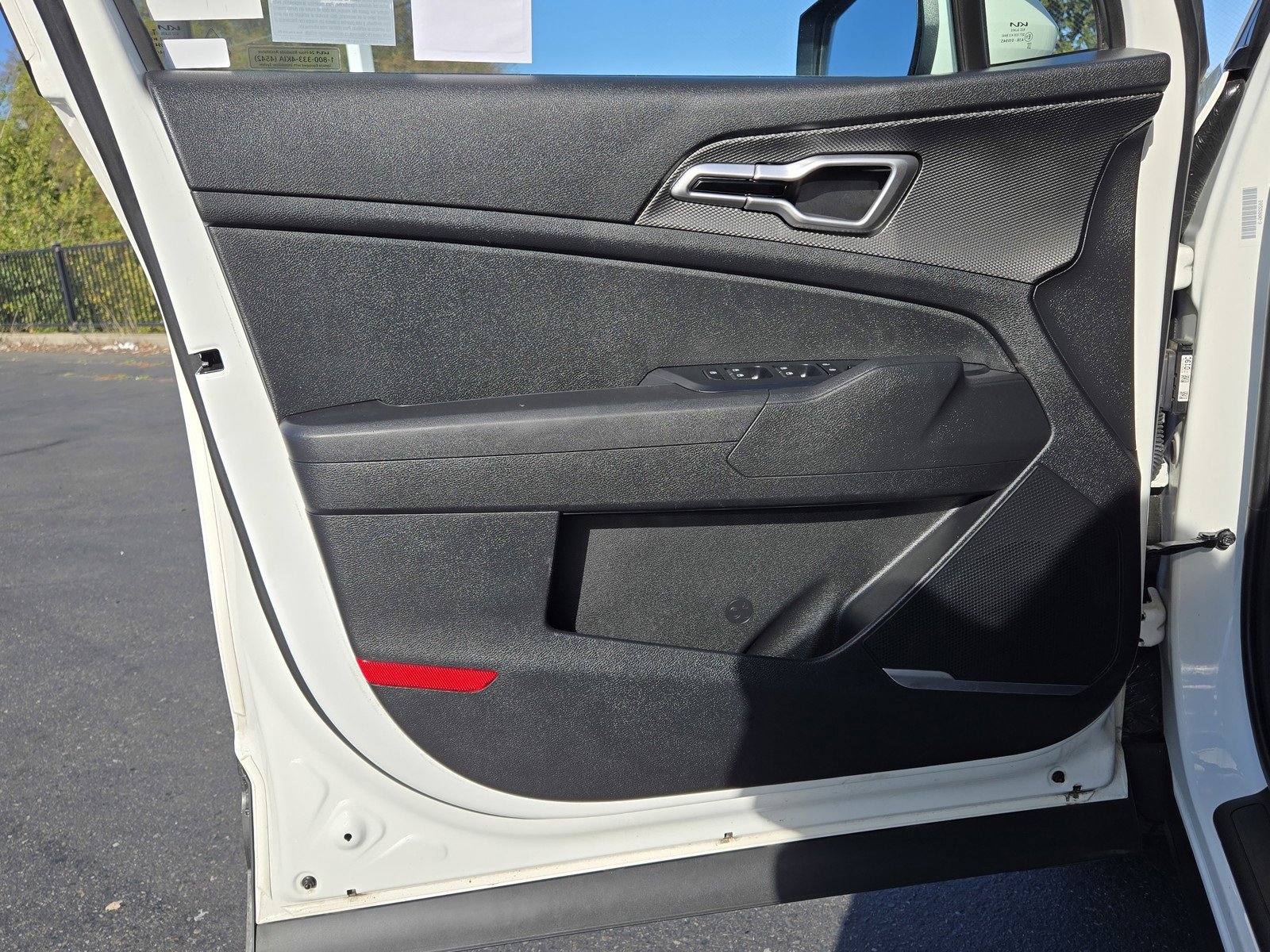 Used 2024 Kia Sportage LX image 20