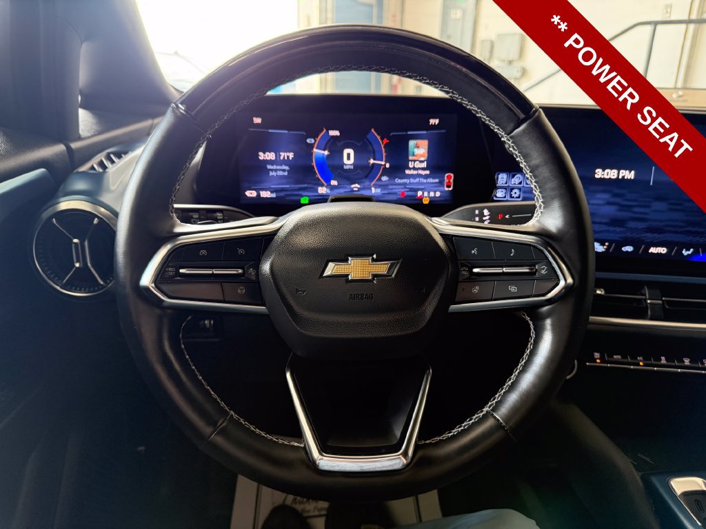 Used 2024 Chevrolet Equinox EV LT w/ Active Safety Package 3 FWD image 17