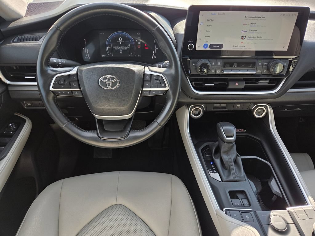 Used 2024 Toyota Grand Highlander FWD image 21