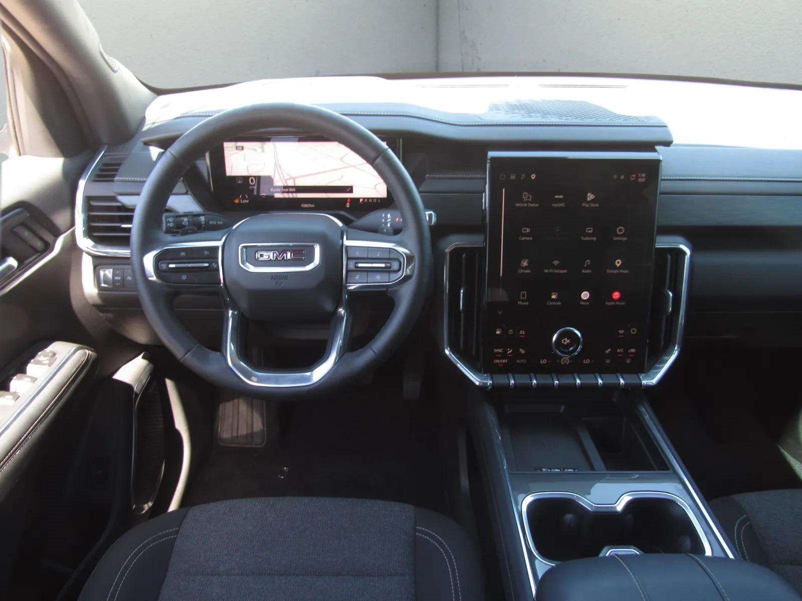 Used 2026 GMC Acadia Elevation FWD image 17