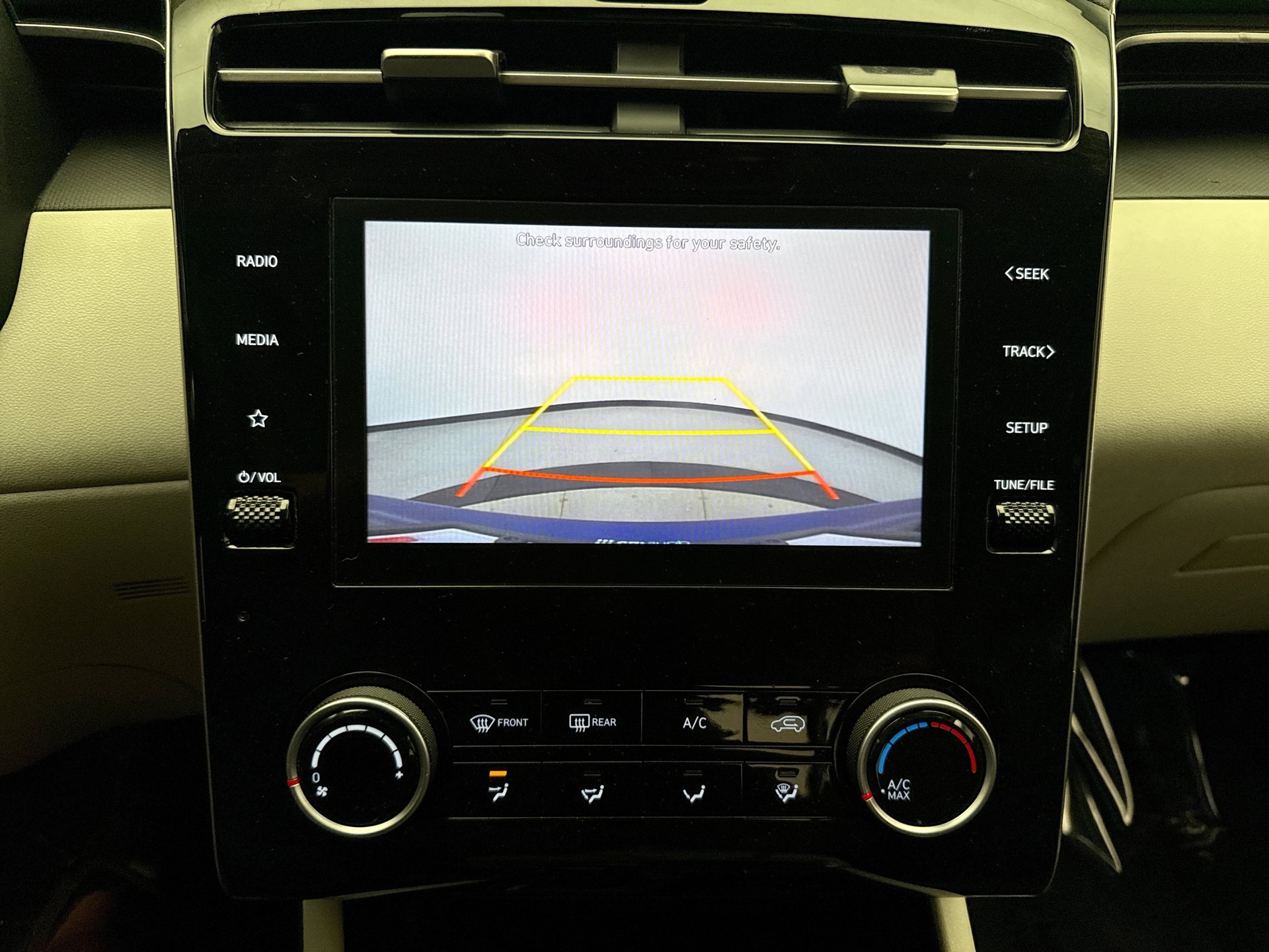 Used 2023 Hyundai Tucson SE AWD/4WD image 15