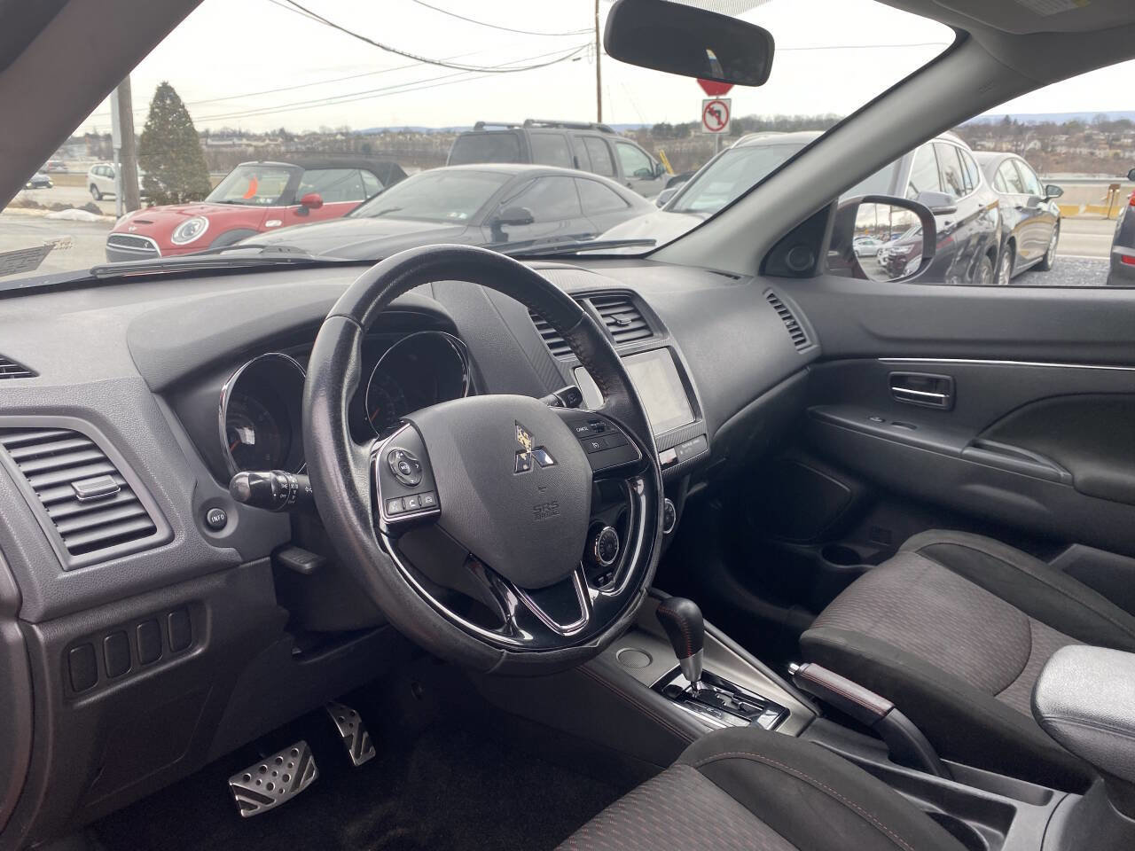Used 2019 Mitsubishi Outlander Sport LE FWD image 11