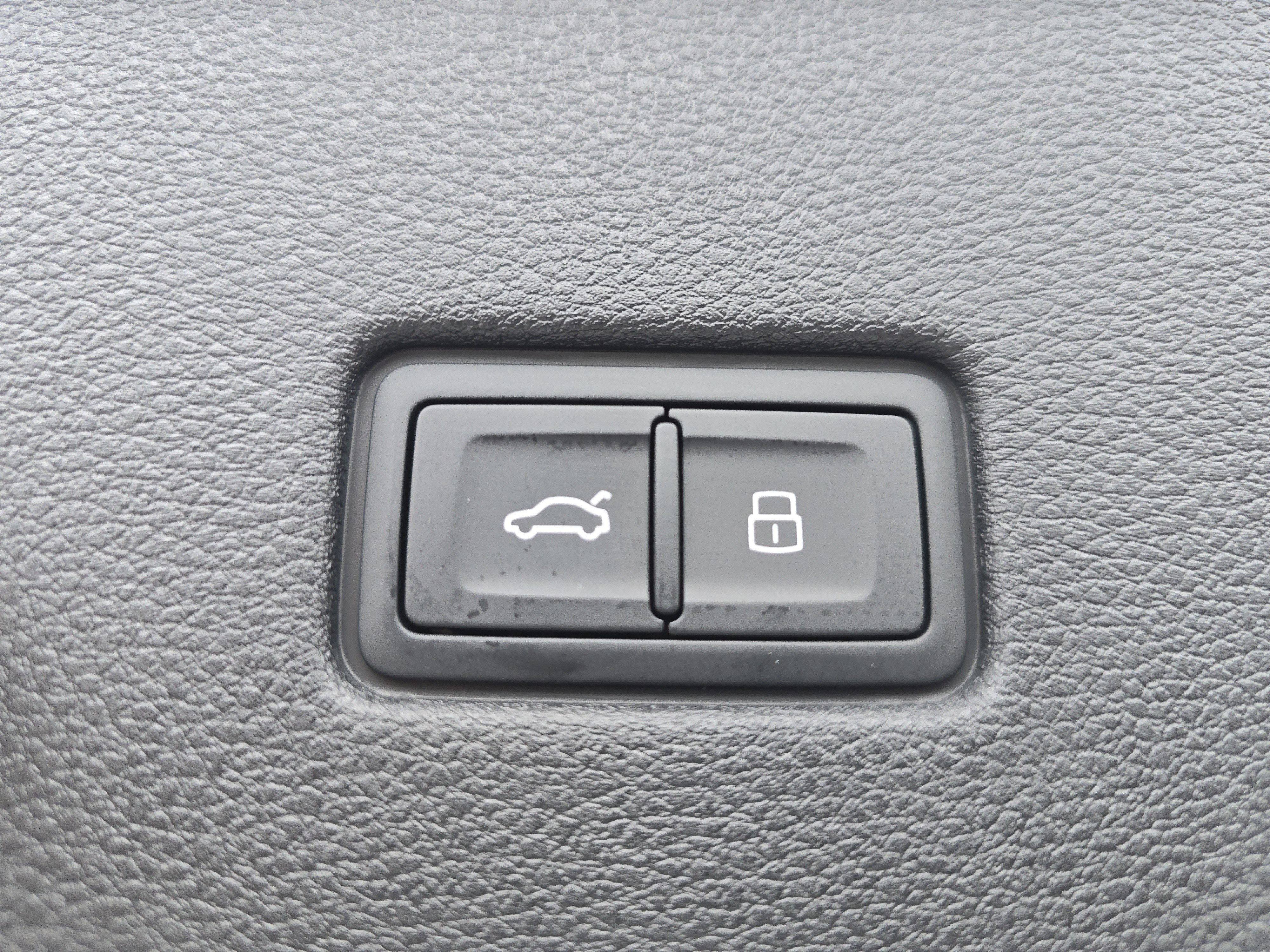 New 2026 Audi Q8 Premium Plus image 17