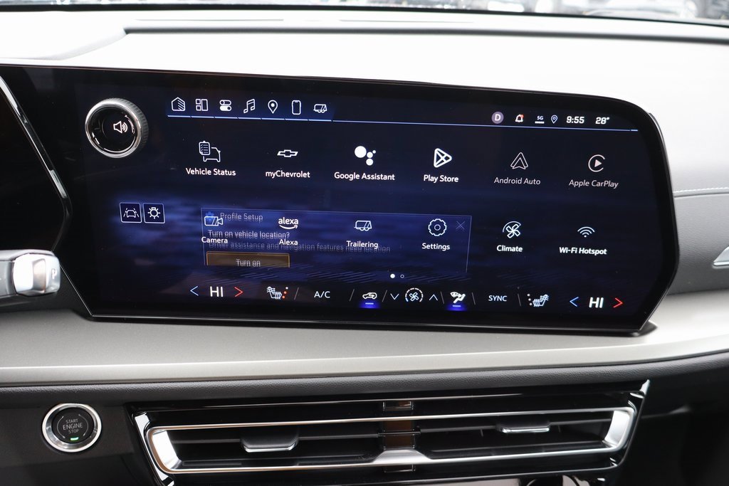 Used 2025 Chevrolet Traverse LT w/ Sun and Wheel Package image 9