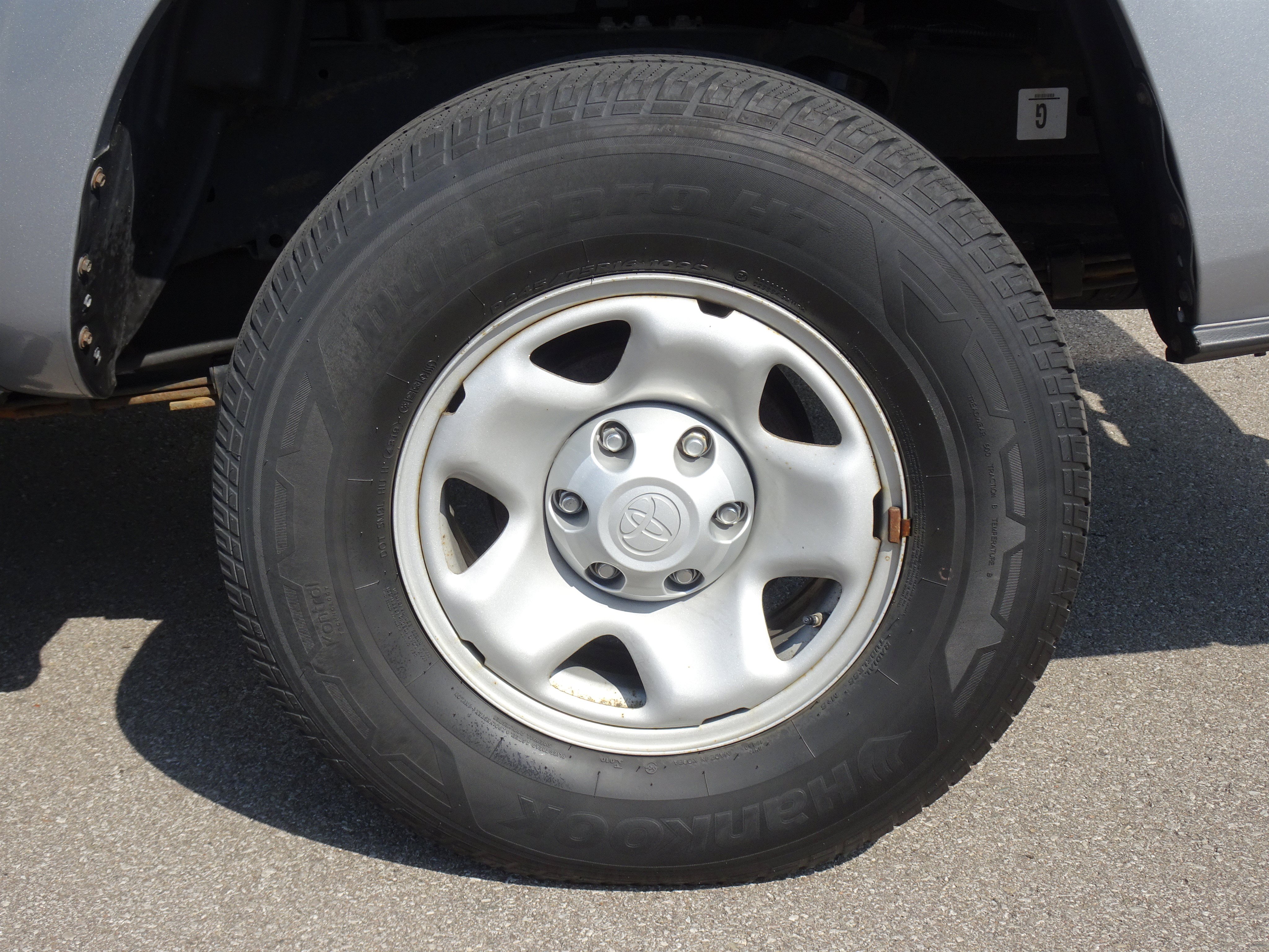 Used 2020 Toyota Tacoma SR AWD/4WD image 25