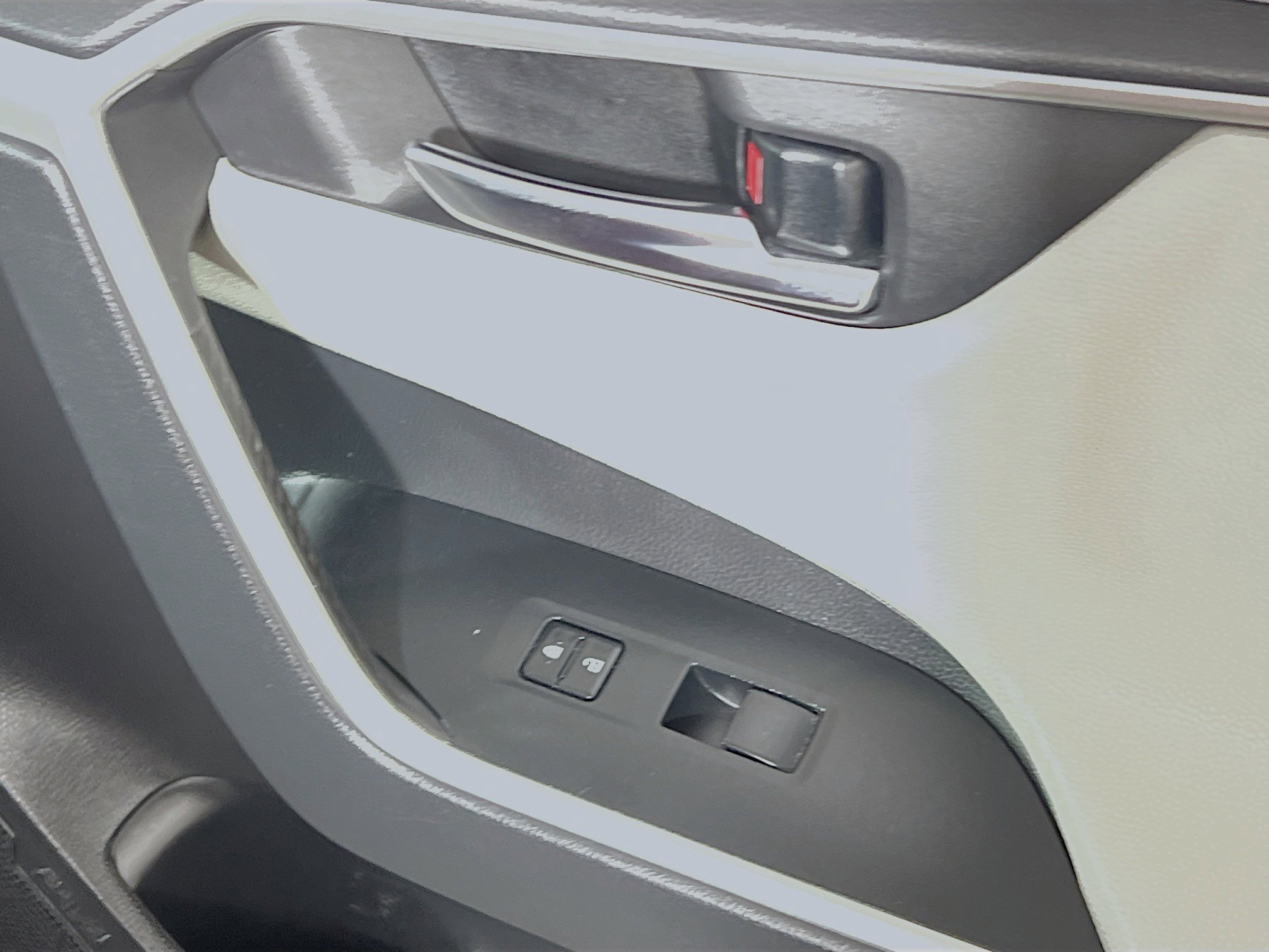 Used 2020 Toyota RAV4 Adventure AWD/4WD image 32