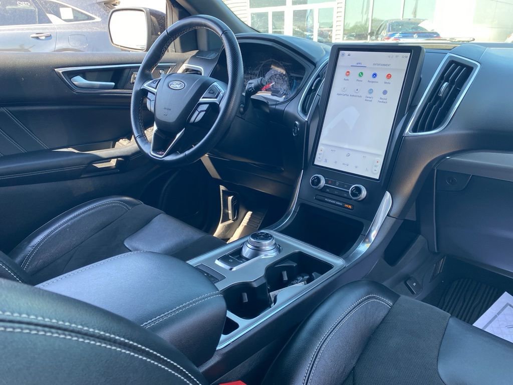 Used 2022 Ford Edge ST w/ Equipment Group 401A image 8