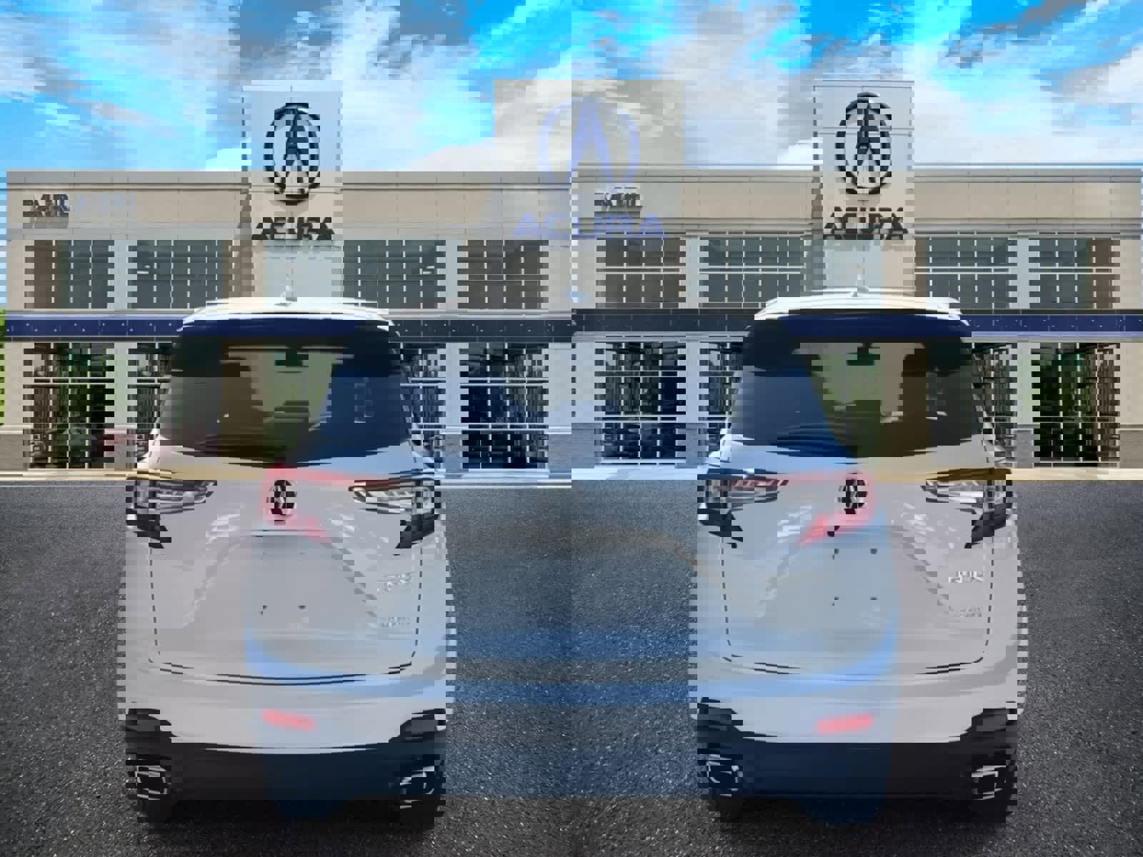 New 2026 Acura RDX SH-AWD image 4