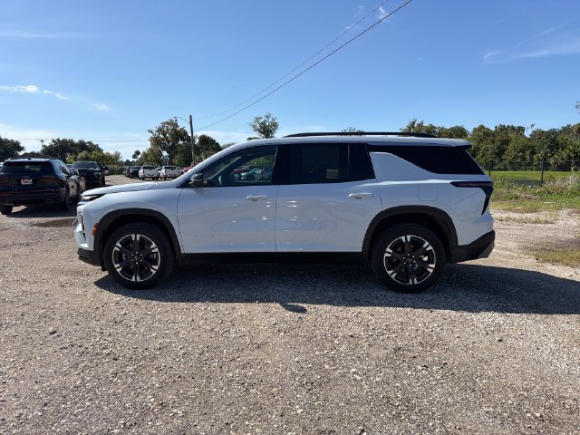 New 2027 Chevrolet Traverse LT w/ Sun and Wheel Package FWD image 5