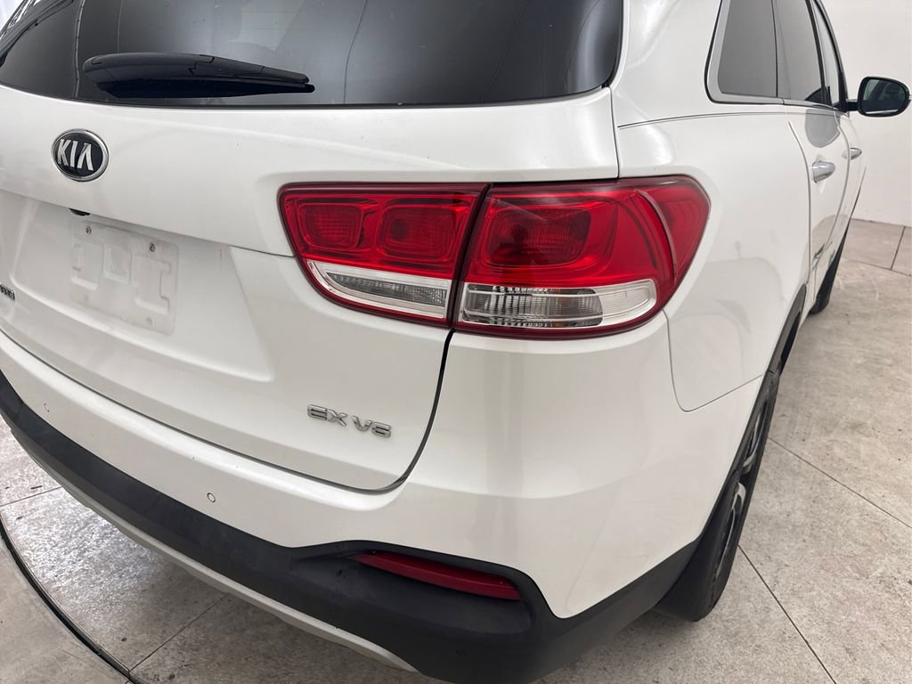 Used 2018 Kia Sorento EX w/ EX Advanced Touring Package AWD/4WD image 19