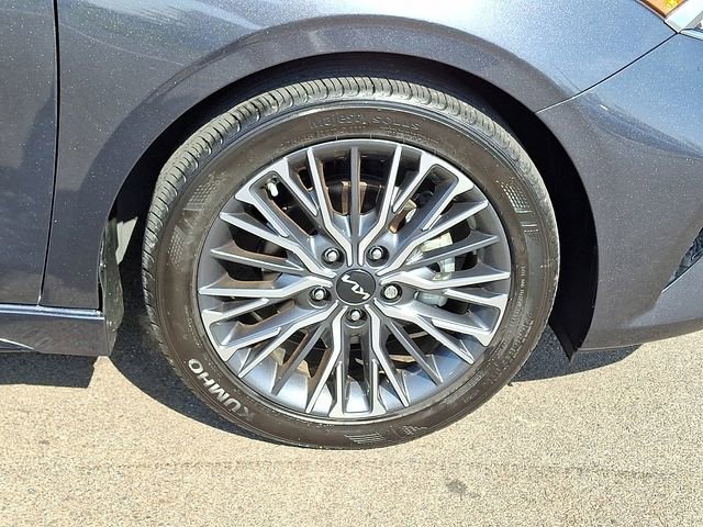 Used 2024 Kia Forte GT-Line w/ GT-Line Premium Package image 8