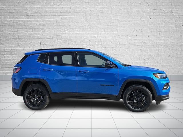 New 2026 Jeep Compass Latitude image 5
