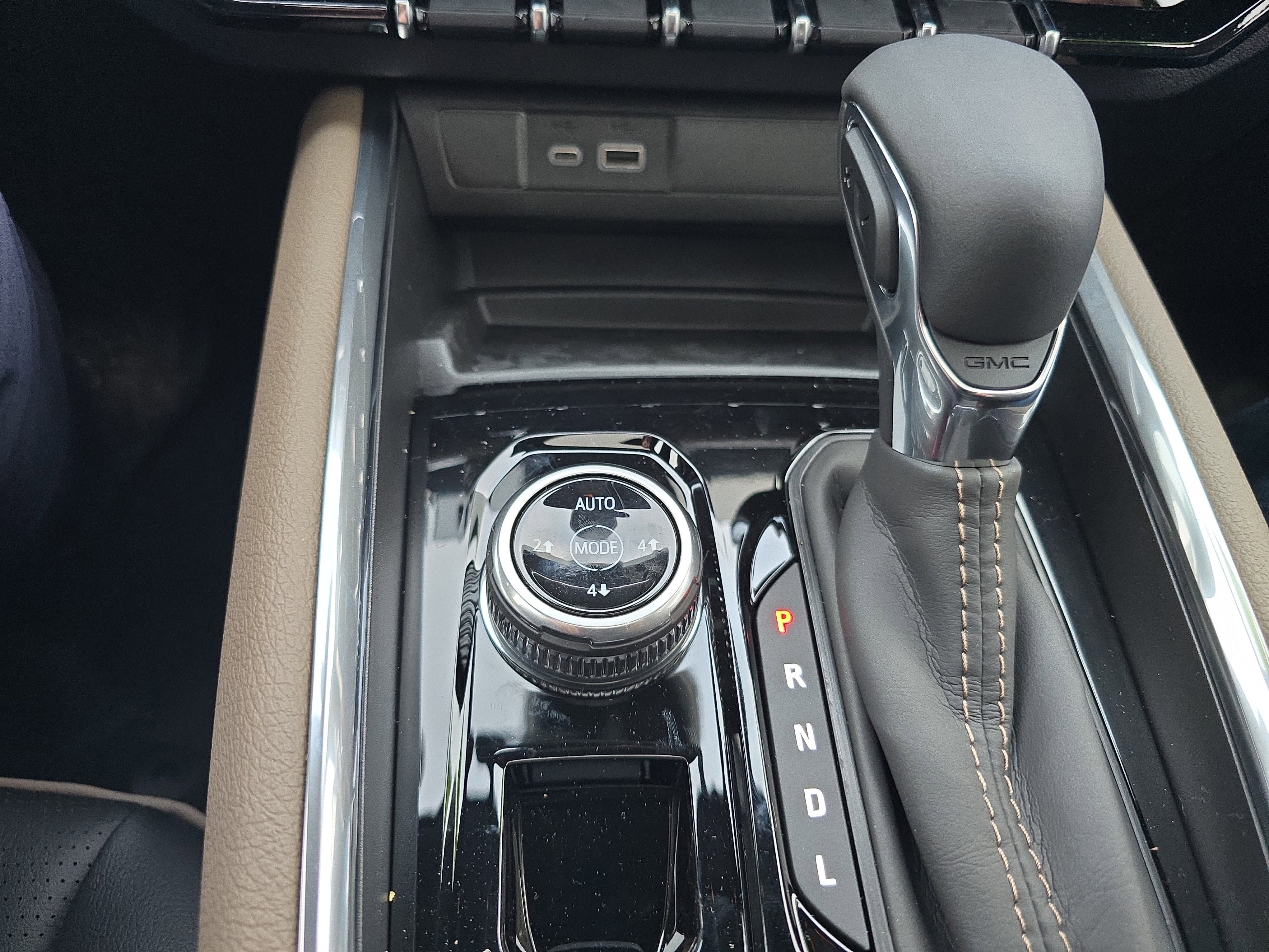 New 2026 GMC Canyon Denali image 24