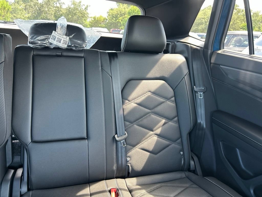 New 2026 Volkswagen Atlas Cross Sport SE FWD image 14